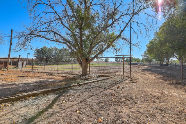17 Vicente Road, Belen, NM 87002