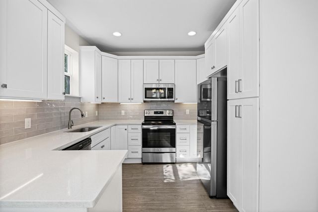 7312 E Ben White BLVD 10, Austin, TX 78741