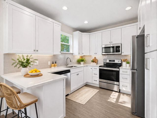 7312 E Ben White BLVD 10, Austin, TX 78741