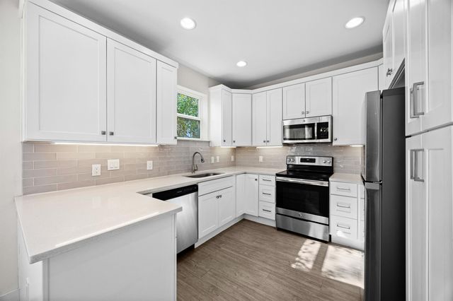 7312 E Ben White BLVD 10, Austin, TX 78741