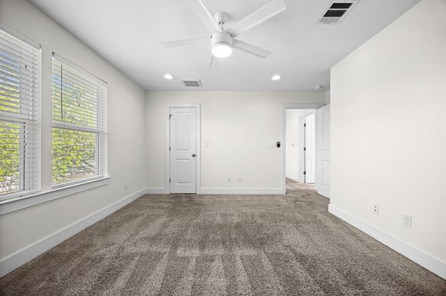 7312 E Ben White BLVD 10, Austin, TX 78741