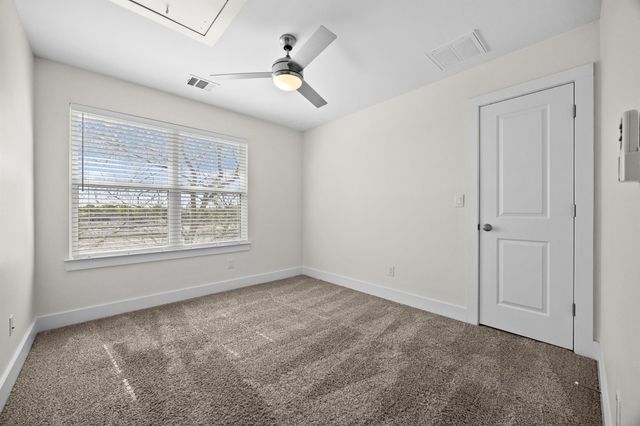 7312 E Ben White BLVD 10, Austin, TX 78741