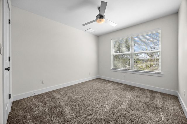 7312 E Ben White BLVD 10, Austin, TX 78741