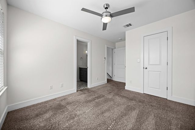 7312 E Ben White BLVD 10, Austin, TX 78741