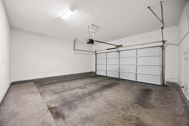 7312 E Ben White BLVD 10, Austin, TX 78741