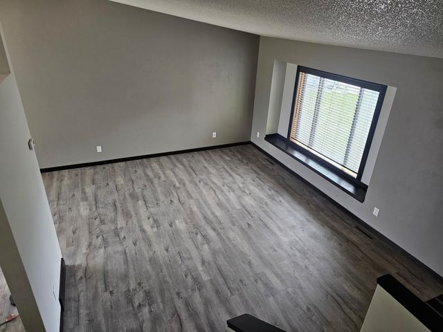 3616 Village Green Lane, Moorhead, MN 56560