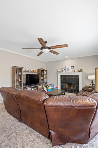 383 NOLLEY DR E, Collierville, TN 38017