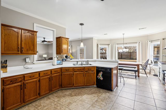 383 NOLLEY DR E, Collierville, TN 38017