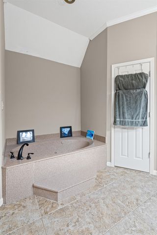 383 NOLLEY DR E, Collierville, TN 38017