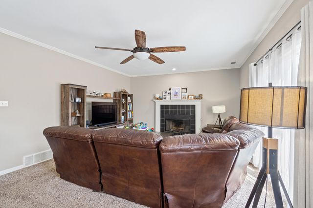 383 NOLLEY DR E, Collierville, TN 38017