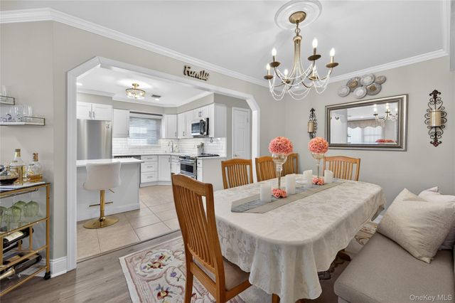 1 Atlantic Avenue Apt 35, Farmingdale, NY 11735