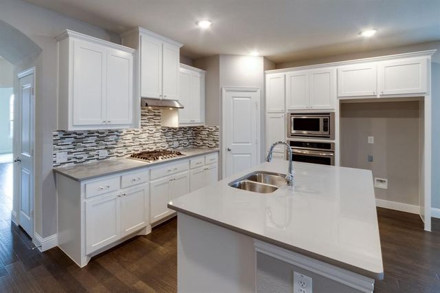 2013 Sutton Park Avenue, Prosper, TX 75078