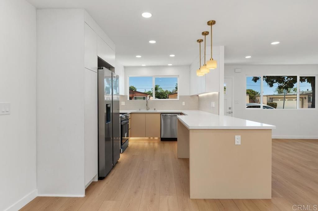 5020 Frink Ave, San Diego, CA 92117 — photo 2