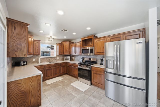 19005 E 50th Street, Tulsa, OK 74134