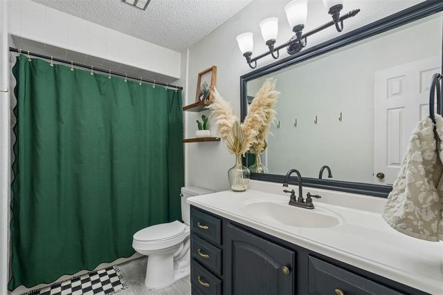 14299 NE 5th Street, Choctaw, OK 73020