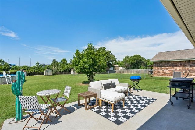 14299 NE 5th Street, Choctaw, OK 73020