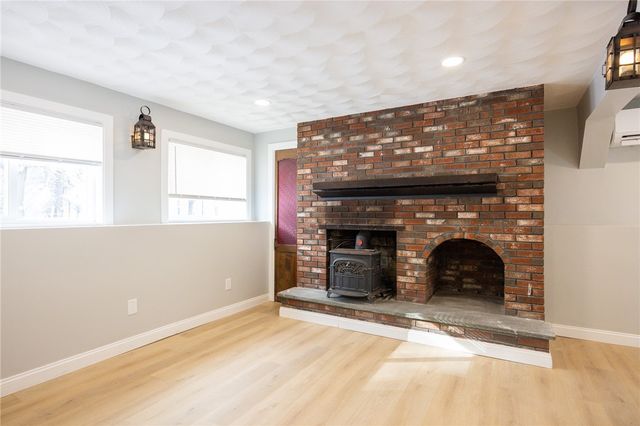 63 Bishop Hill Road, Johnston, RI 02919