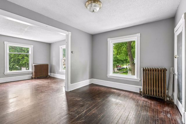 958 26th Avenue NE, Minneapolis, MN 55418