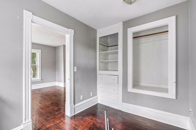 958 26th Avenue NE, Minneapolis, MN 55418