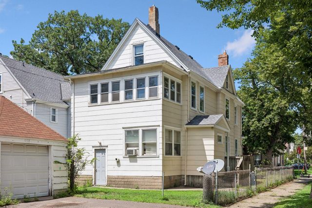 958 26th Avenue NE, Minneapolis, MN 55418