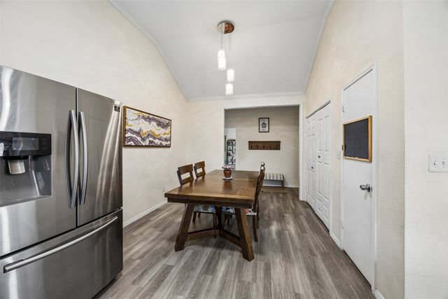 702 Cresent Drive, Desoto, TX 75115