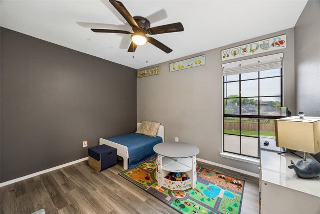 702 Cresent Drive, Desoto, TX 75115