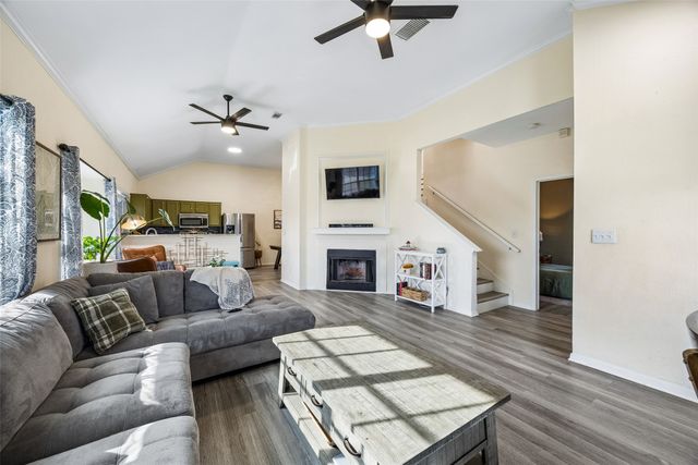 702 Cresent Drive, Desoto, TX 75115