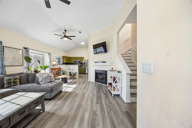 702 Cresent Drive, Desoto, TX 75115