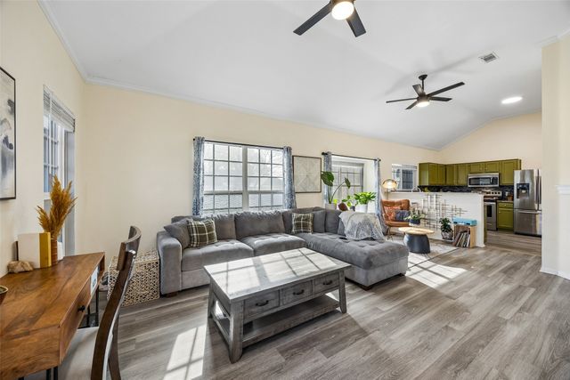 702 Cresent Drive, Desoto, TX 75115