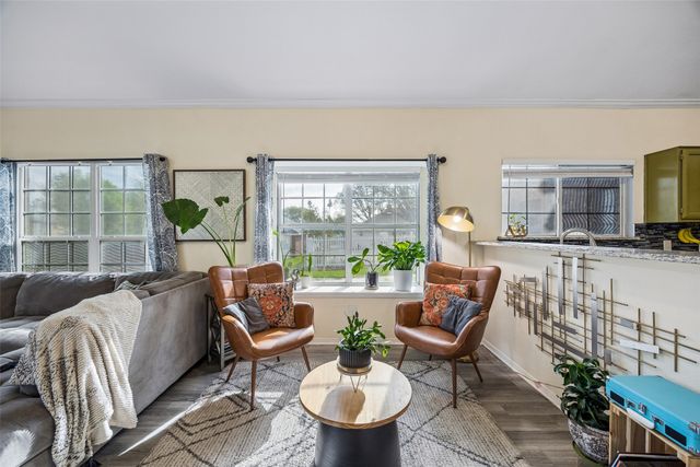 702 Cresent Drive, Desoto, TX 75115