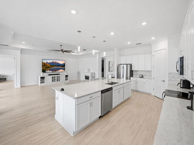 13901 SE Riversway Street, Port St. Lucie, FL 34984