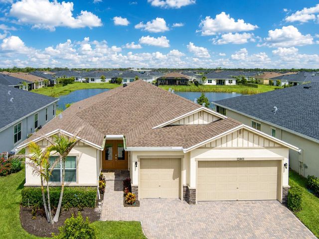 13901 SE Riversway Street, Port St. Lucie, FL 34984