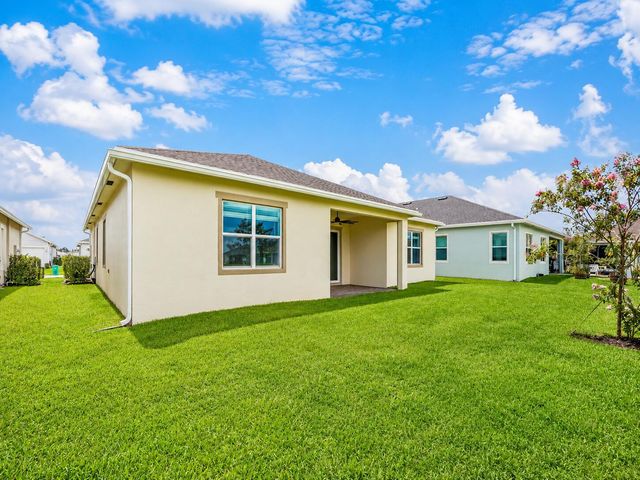 13901 SE Riversway Street, Port St. Lucie, FL 34984