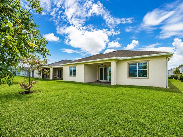 13901 SE Riversway Street, Port St. Lucie, FL 34984