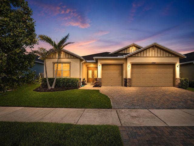 13901 SE Riversway Street, Port St. Lucie, FL 34984