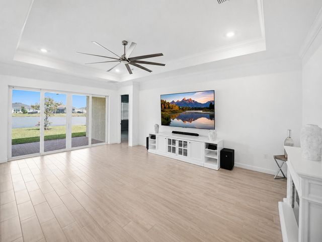 13901 SE Riversway Street, Port St. Lucie, FL 34984