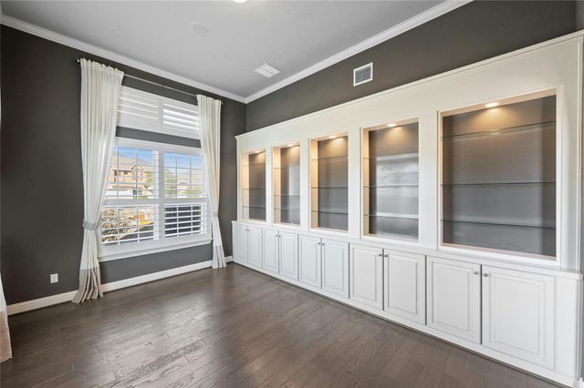 8501 High Summit LN, Austin, TX 78737