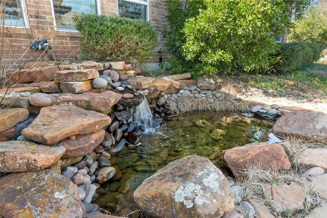 8501 High Summit LN, Austin, TX 78737