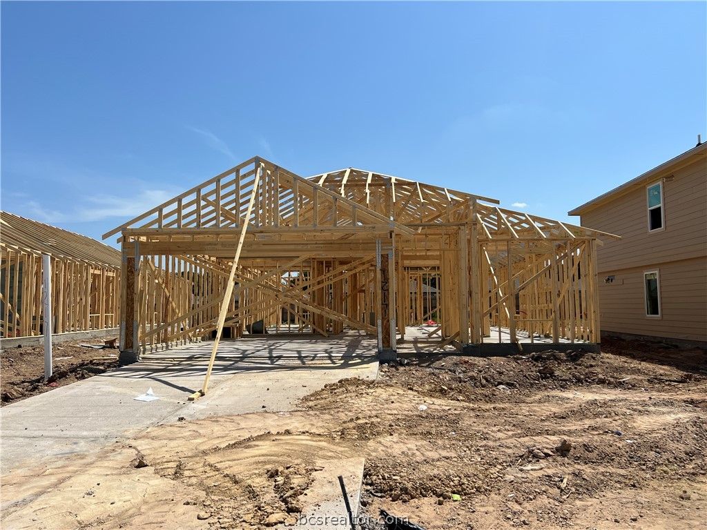 1217 Hickory Grove Street, Brenham, TX 77833 — exterior
