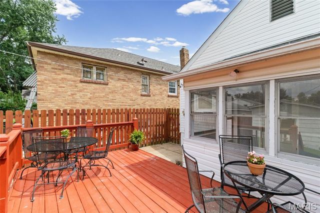 6273 Hoffman Avenue, St Louis, MO 63139