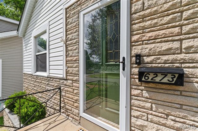 6273 Hoffman Avenue, St Louis, MO 63139