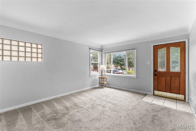 6273 Hoffman Avenue, St Louis, MO 63139