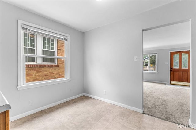 6273 Hoffman Avenue, St Louis, MO 63139