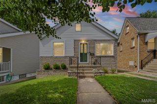 6273 Hoffman Avenue, St Louis, MO 63139