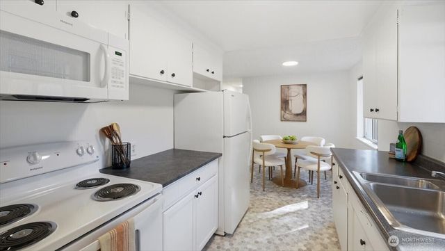 20926 74th Avenue W, Edmonds, WA 98026