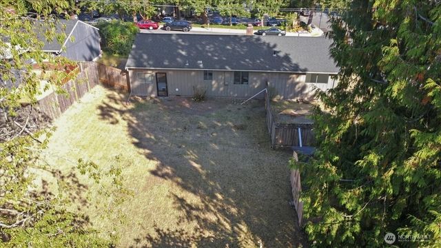 20926 74th Avenue W, Edmonds, WA 98026