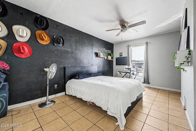8730 W EARLL Drive, Phoenix, AZ 85037