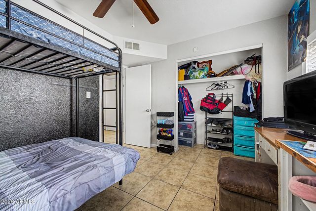 8730 W EARLL Drive, Phoenix, AZ 85037