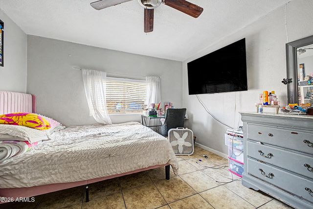 8730 W EARLL Drive, Phoenix, AZ 85037