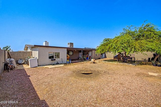 8730 W EARLL Drive, Phoenix, AZ 85037
